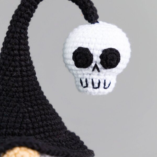 Halloween crochet patterns gnome and spider